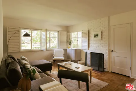 $695,000 | 5434 Village Green, Los Angeles, CA 90016