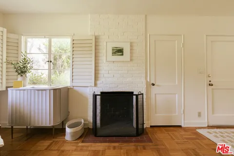 $695,000 | 5434 Village Green, Los Angeles, CA 90016
