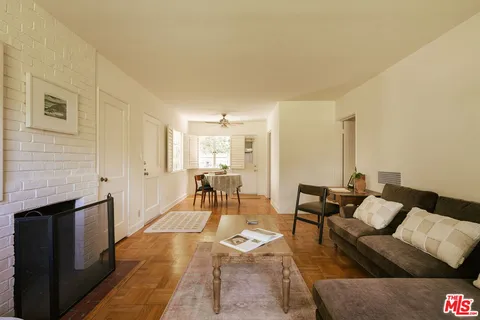 $695,000 | 5434 Village Green, Los Angeles, CA 90016