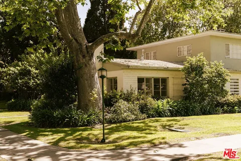 $695,000 | 5434 Village Green, Los Angeles, CA 90016