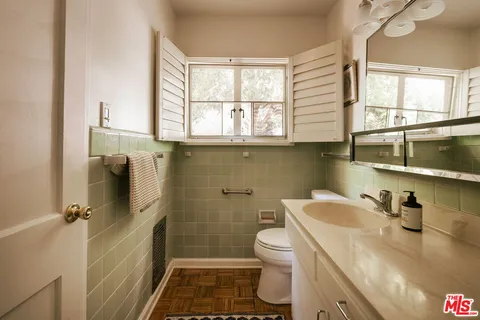 $695,000 | 5434 Village Green, Los Angeles, CA 90016