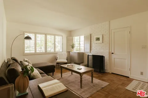 $695,000 | 5434 Village Green, Los Angeles, CA 90016