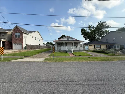 $290,000 | 3754-3756 Roman Street, Metairie, LA 70001