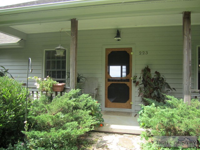 223 Burl Brown Road Vilas, NC 28692 - Photo 17 of 46 Gallery Image 17