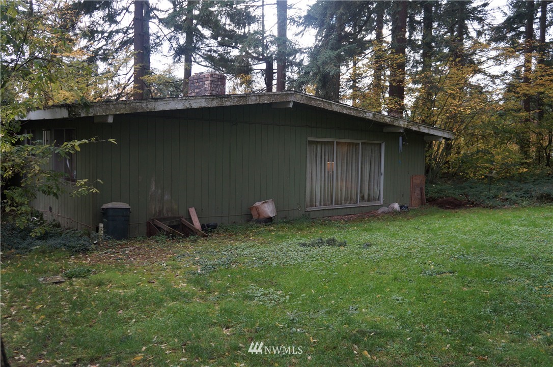 23525 49th Avenue Southeast Bothell, WA 98021 - Photo 3 of 18 Gallery Image 3
