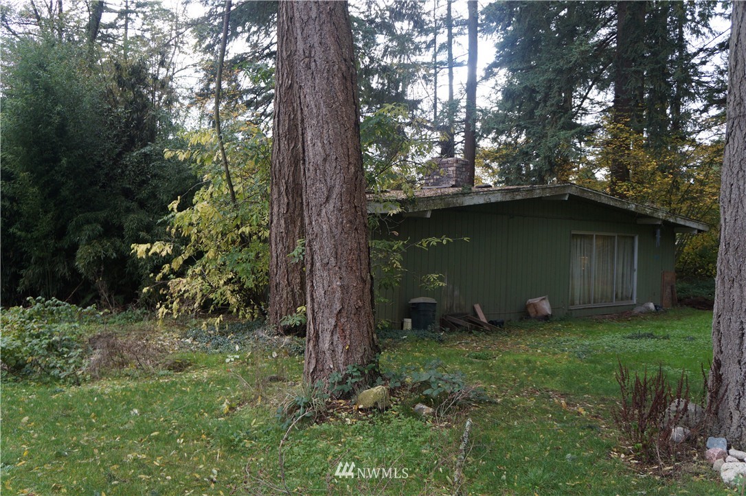 23525 49th Avenue Southeast Bothell, WA 98021 - Photo 4 of 18 Gallery Image 4