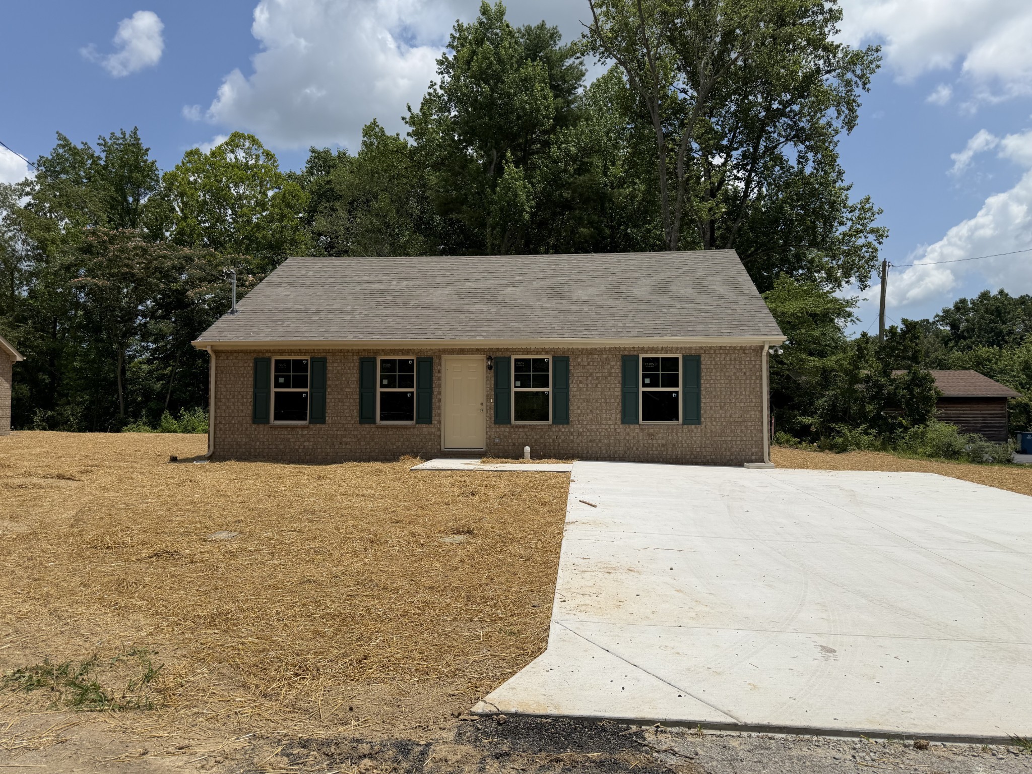 879 Old Bushy Branch Road Manchester, TN 37355 - Photo 1 of 25
