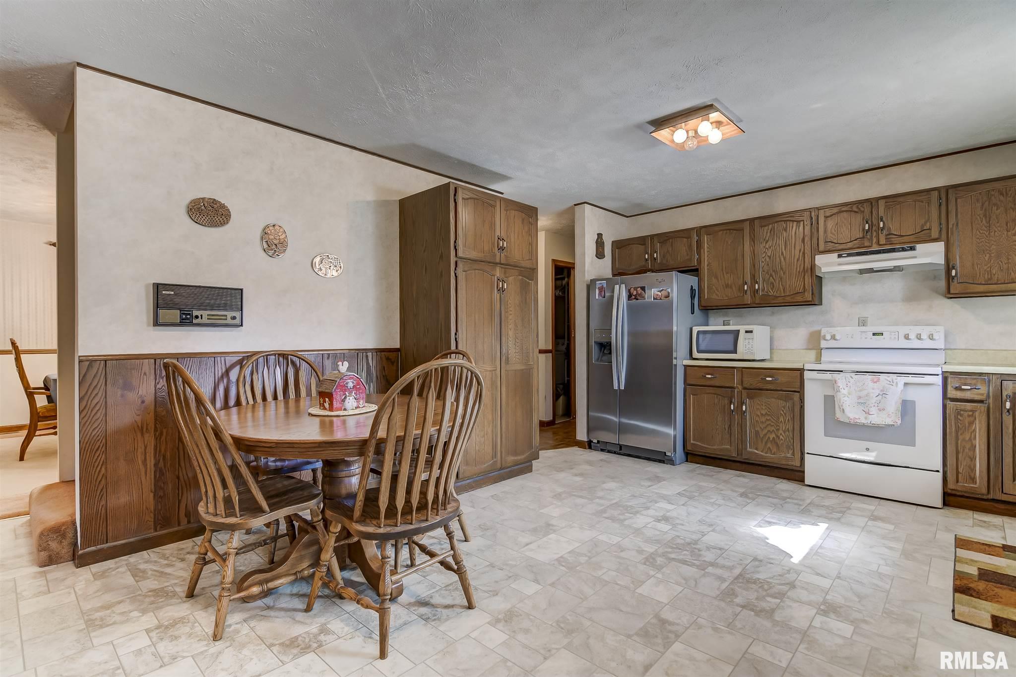 12 Acadia Court Springfield, IL 62712 - Photo 14 of 48
