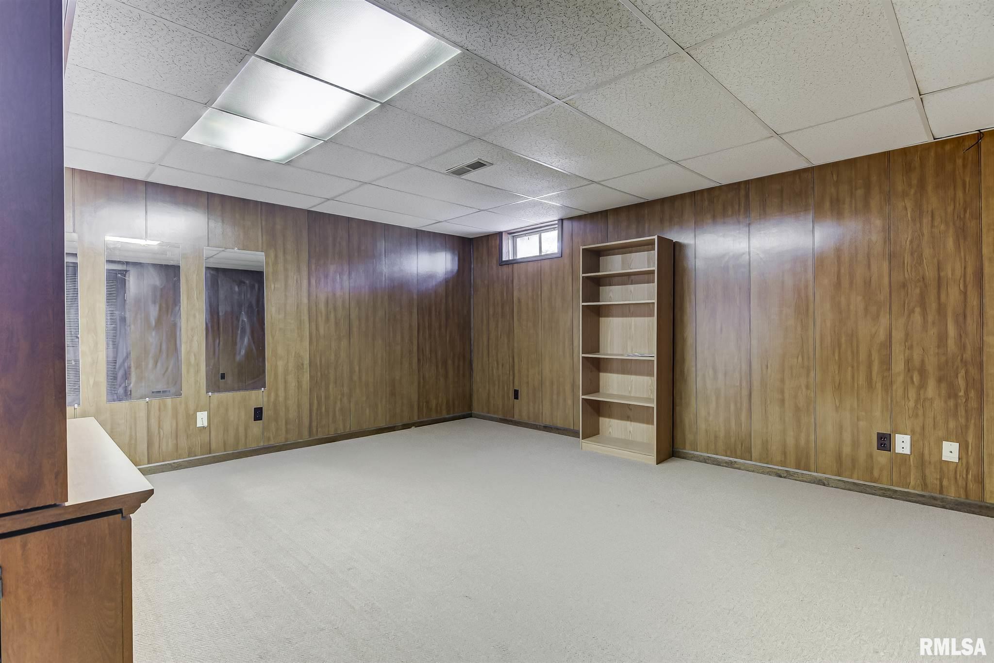 12 Acadia Court Springfield, IL 62712 - Photo 35 of 48