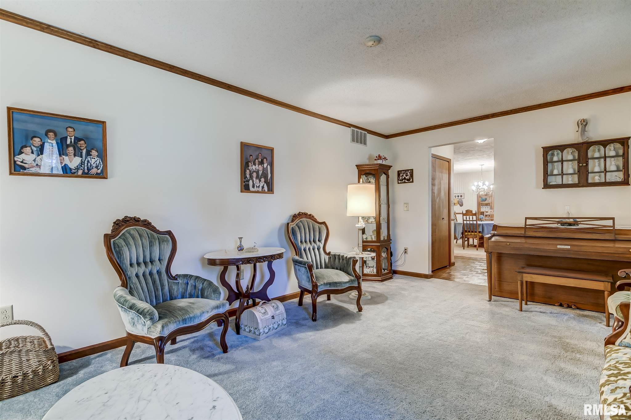 12 Acadia Court Springfield, IL 62712 - Photo 4 of 48