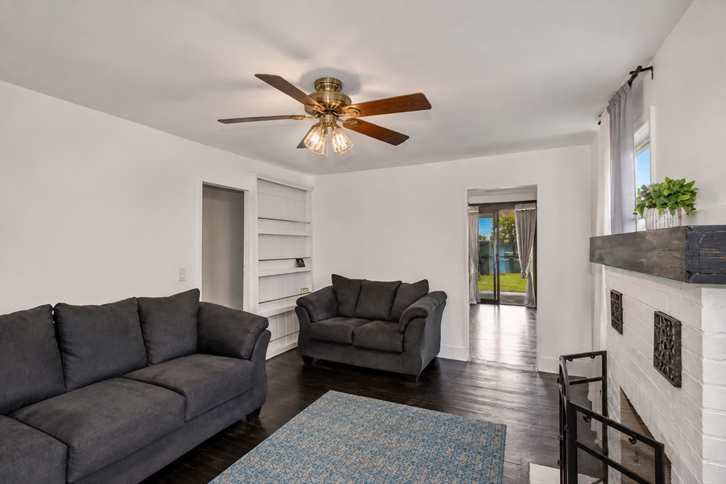 33 Plumtree Road Springfield, MA 01118 - Photo 9 of 29 Gallery Image 9