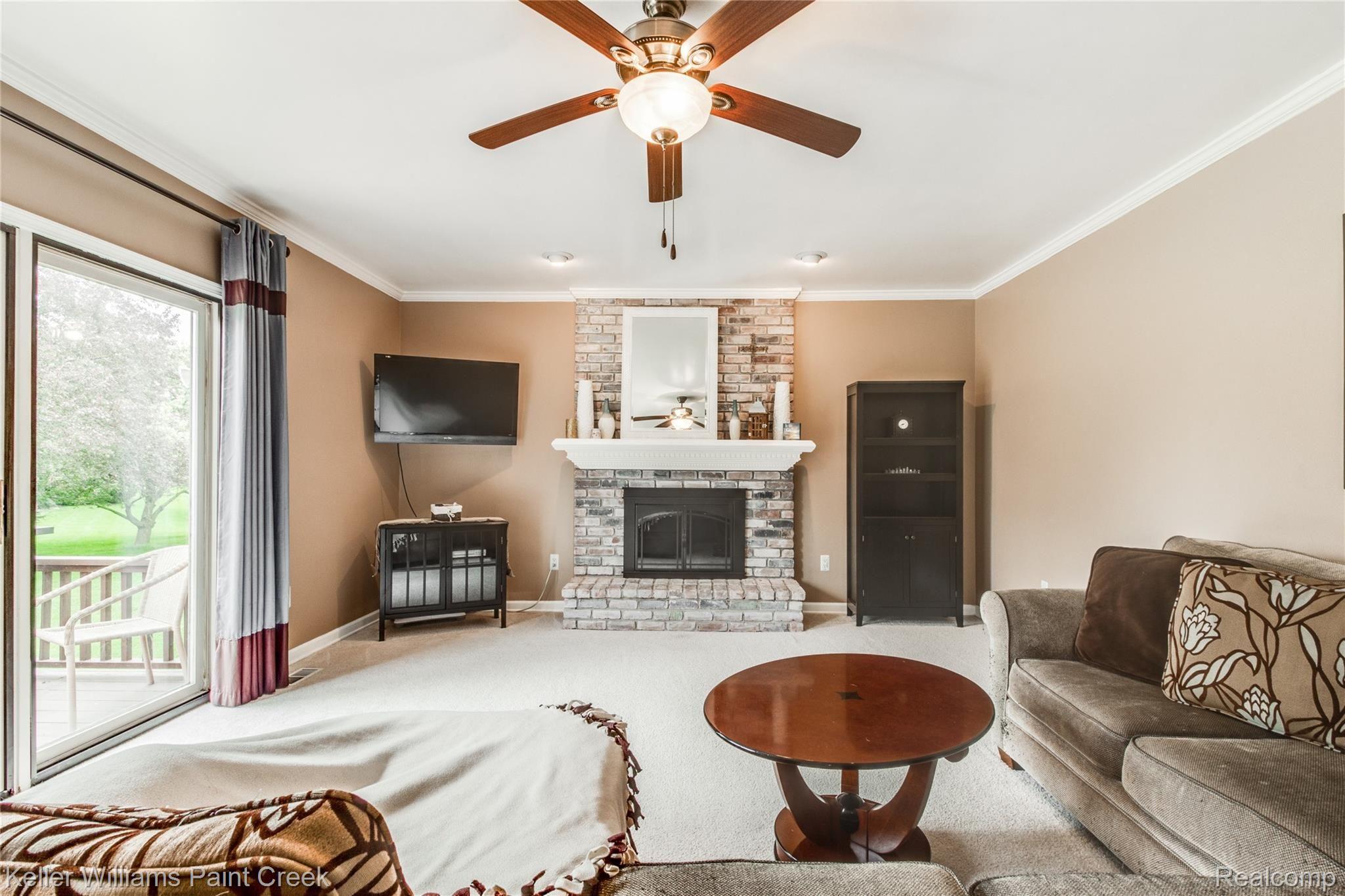 2625 Winter Park Road Rochester, MI 48309 - Photo 18 of 45 INTERIORS (18 of 42).jpg