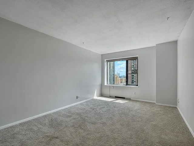 $1,595 | 15 North 1st Street, Unit A710, Minneapolis, MN 55401