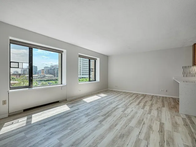 $1,595 | 15 North 1st Street, Unit A710, Minneapolis, MN 55401