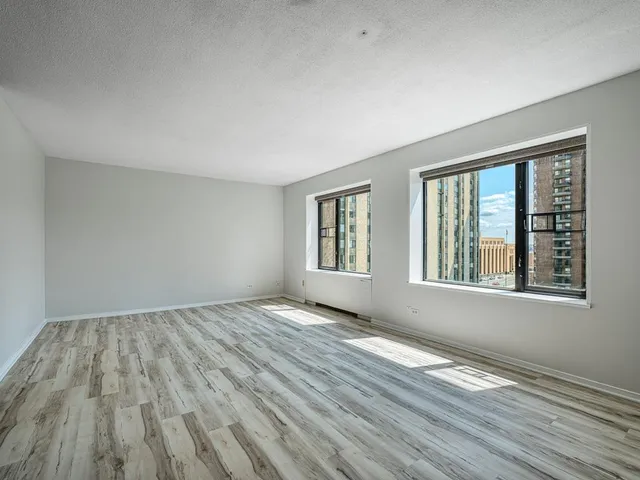 $1,595 | 15 North 1st Street, Unit A710, Minneapolis, MN 55401