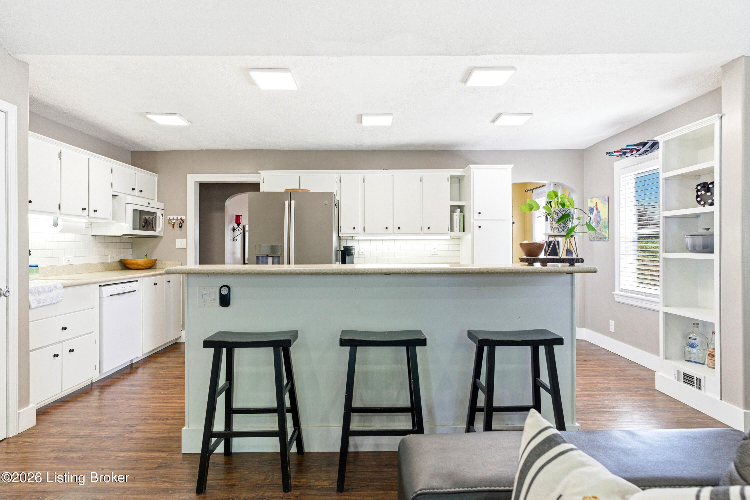 3112 Plover Road Louisville, KY 40213 - Photo 11 of 31 Kitchen