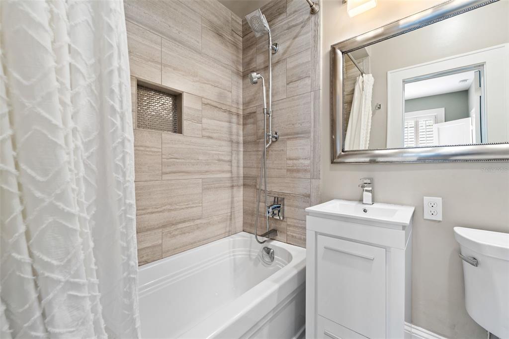 719 Northeast 5th Street Gainesville, FL 32601 - Photo 17 of 23