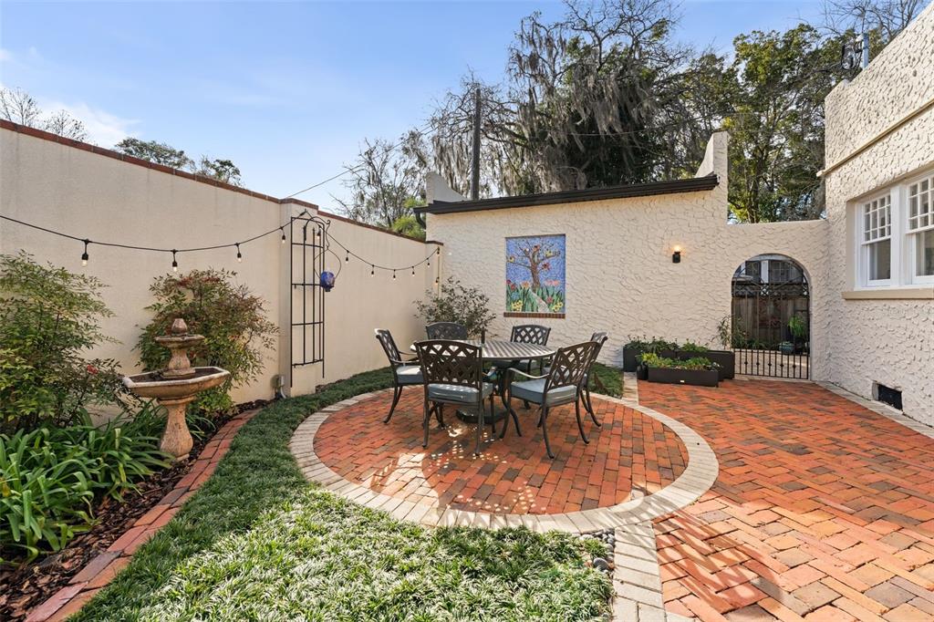 719 Northeast 5th Street Gainesville, FL 32601 - Photo 22 of 23