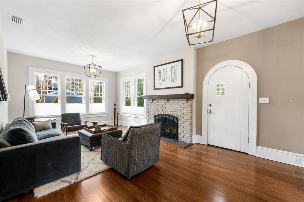 719 Northeast 5th Street Gainesville, FL 32601 - Photo 5 of 23