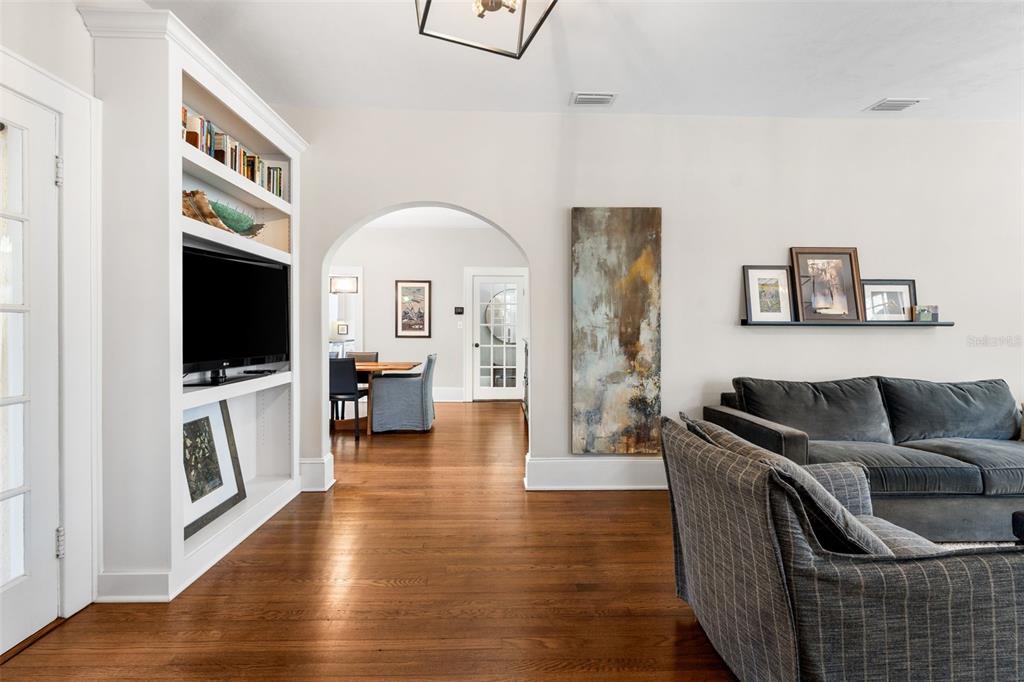 719 Northeast 5th Street Gainesville, FL 32601 - Photo 7 of 23