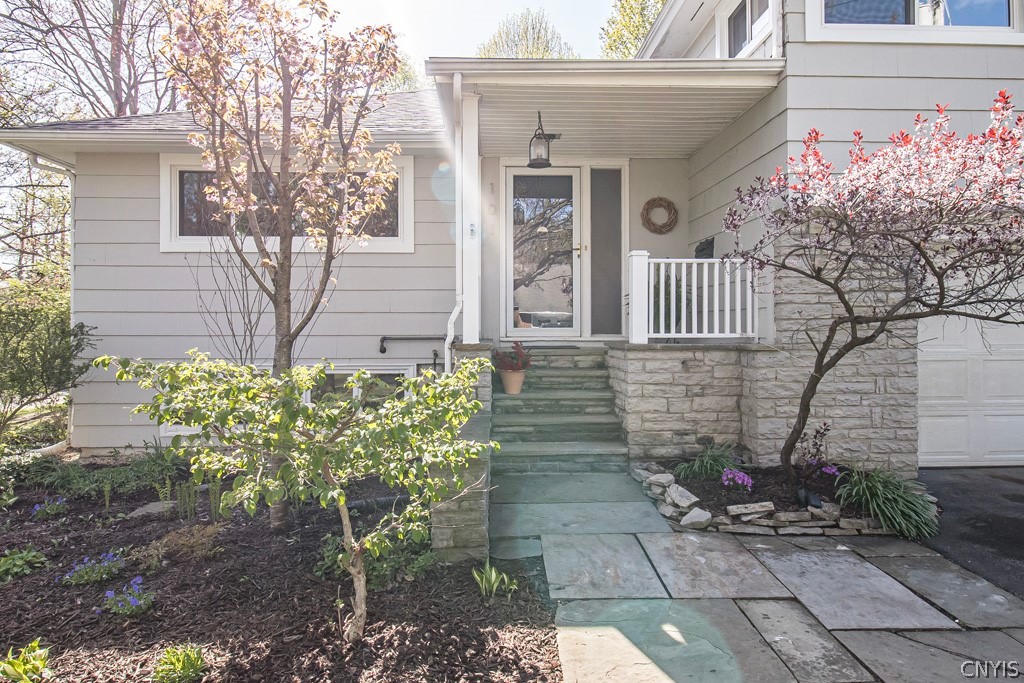 101 Fiordon Road DeWitt, NY 13214 - Photo 3 of 50