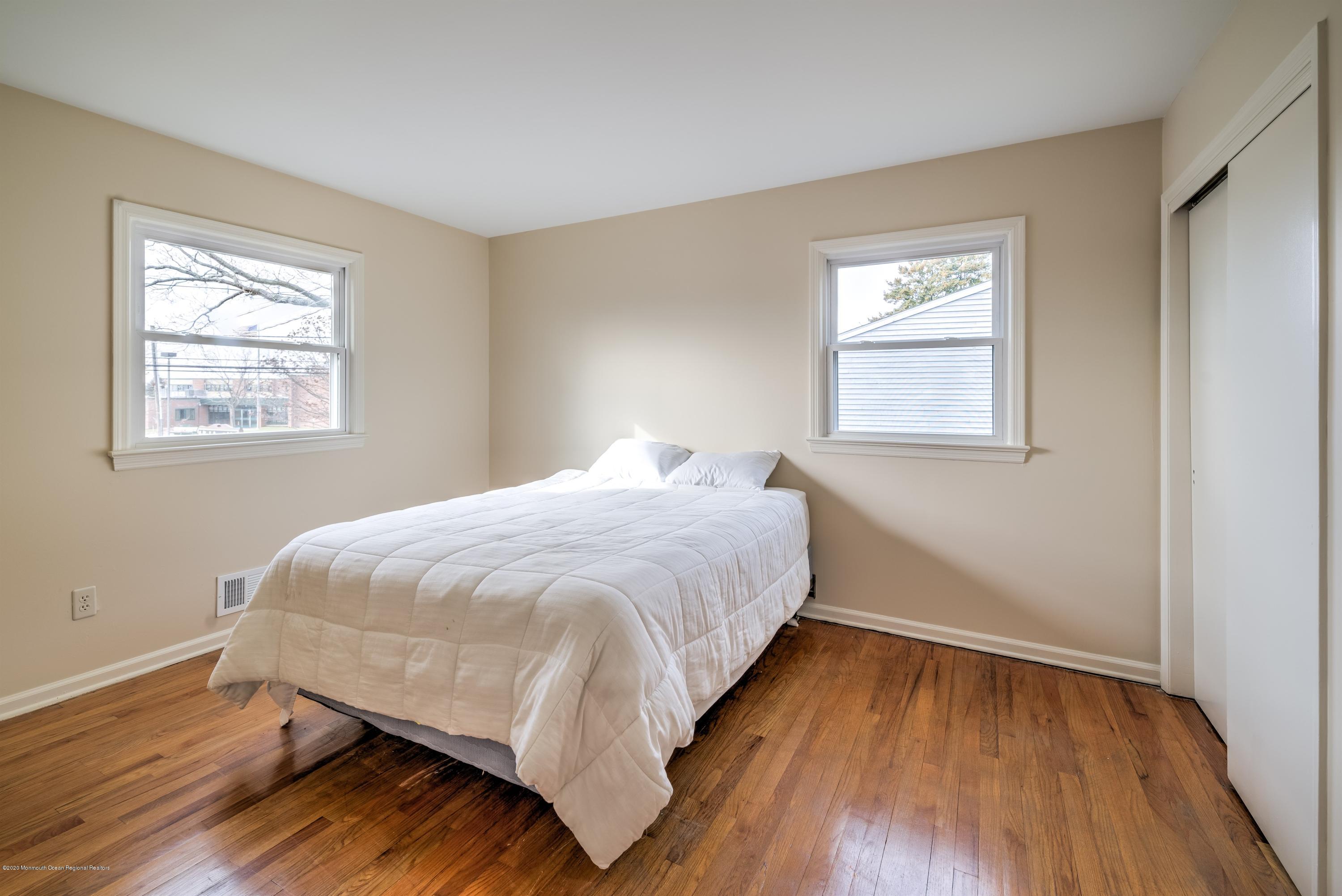 2021 Riviera Parkway Point Pleasant, NJ 08742 - Photo 18 of 31 020_BEDROOM