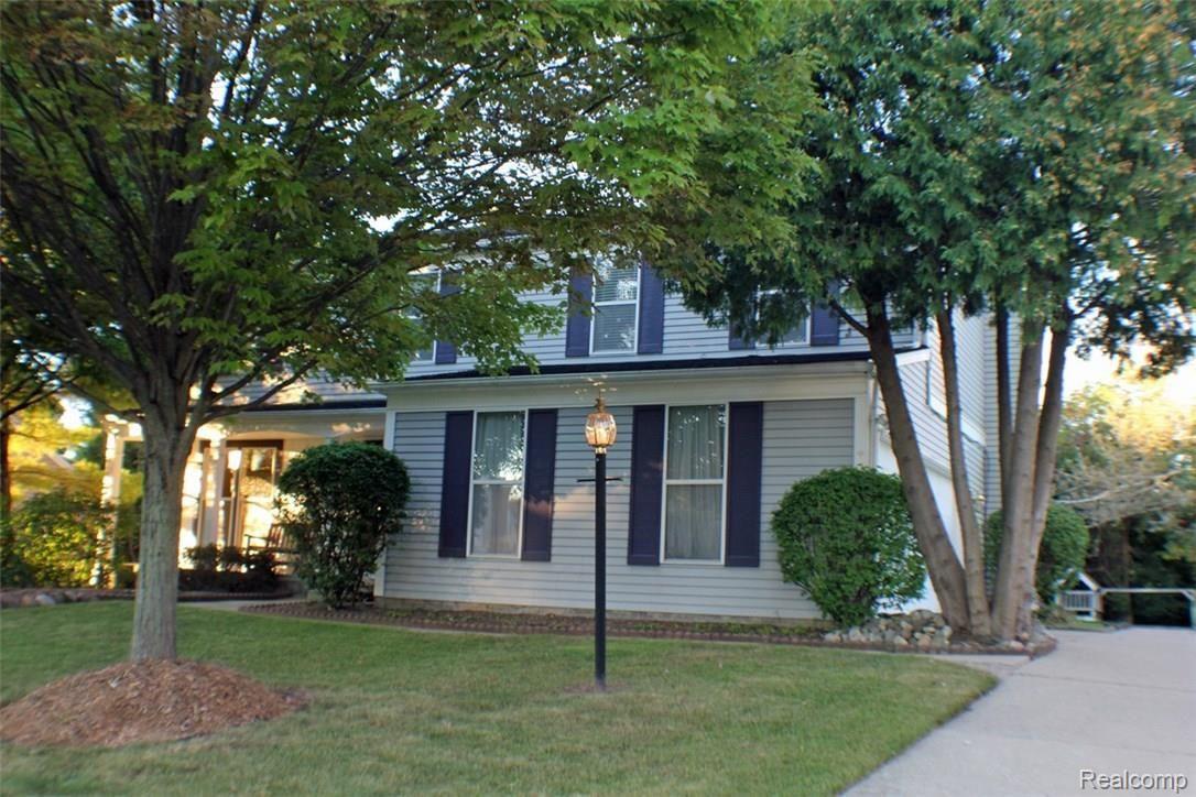 1553 Grandview Drive Rochester, MI 48306 - Photo 1 of 16 Exterior Front2.jpg