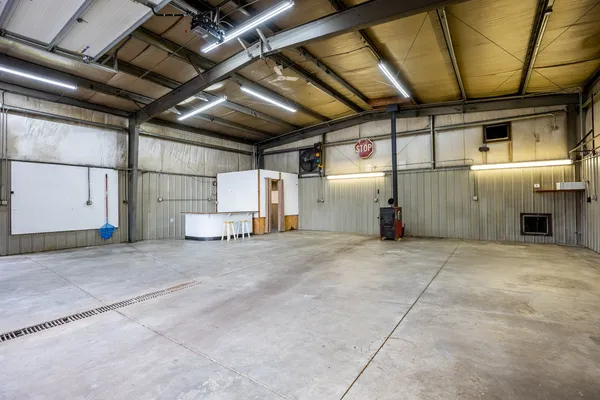 $625,000 | 1522 East State Route 71, Ottawa, IL 61350