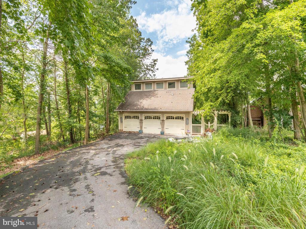 178 Doncaster Road Arnold, MD 21012 - Photo 3 of 13 Gallery Image 3