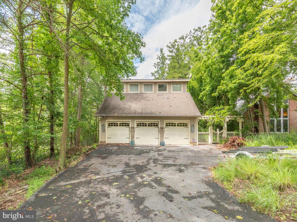 178 Doncaster Road Arnold, MD 21012 - Photo 4 of 13 Gallery Image 4
