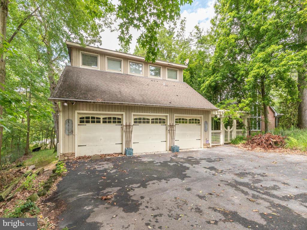 178 Doncaster Road Arnold, MD 21012 - Photo 5 of 13 Gallery Image 5