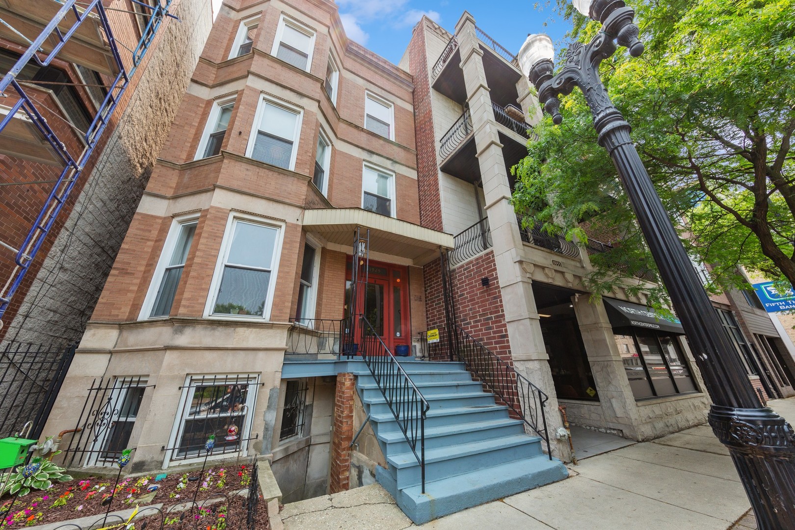 1929 West Irving Park Road, Unit 1 Chicago, IL 60613 - Photo 1 of 15 Gallery Image 1