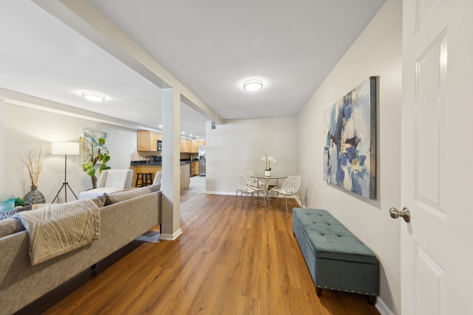 1929 West Irving Park Road, Unit 1 Chicago, IL 60613 - Photo 2 of 15 Gallery Image 2
