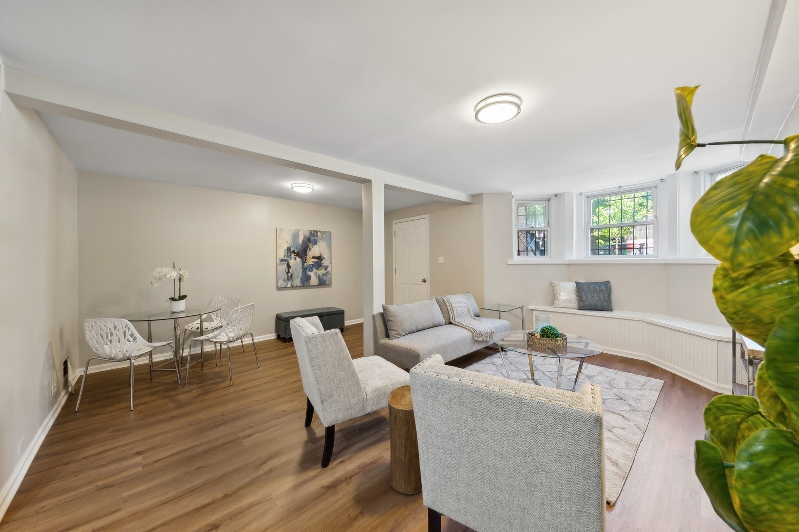 1929 West Irving Park Road, Unit 1 Chicago, IL 60613 - Photo 5 of 15 Gallery Image 5