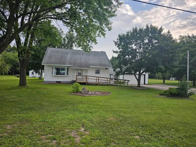 $229,000 | 243 East Chicago Road, Wautoma, WI 54982