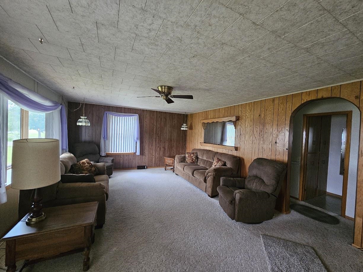 243 East Chicago Road Wautoma, WI 54982 - Photo 6 of 41