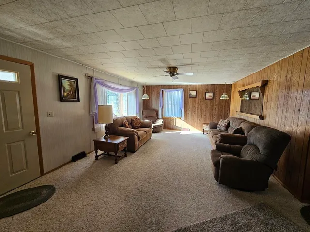 $229,000 | 243 East Chicago Road, Wautoma, WI 54982