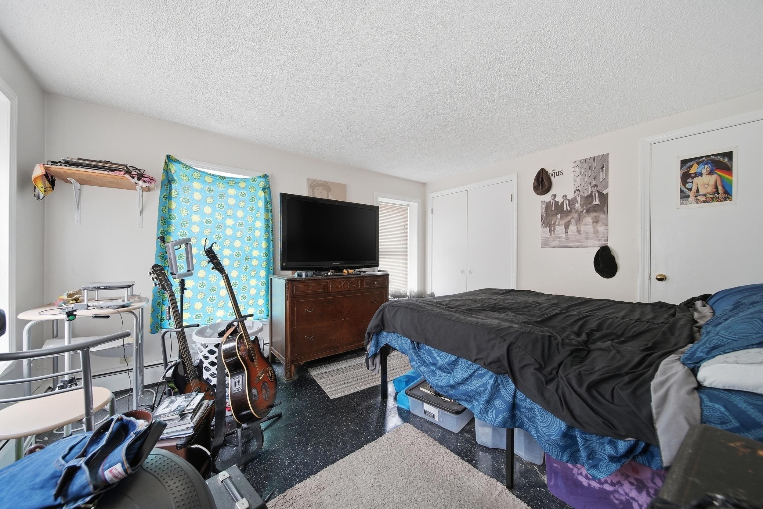 1268 Hanover Street Manchester, NH 03104 - Photo 22 of 45