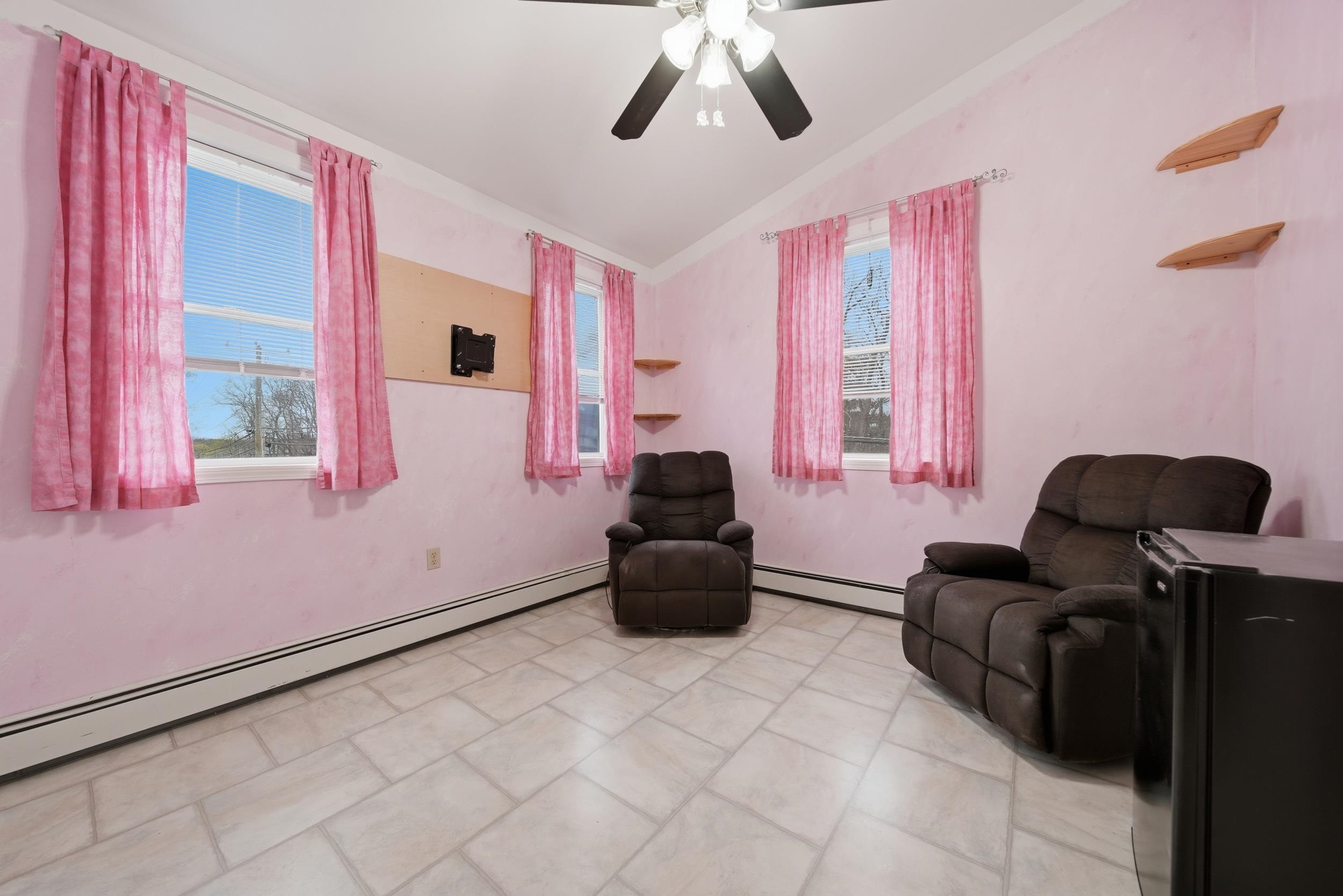 1268 Hanover Street Manchester, NH 03104 - Photo 32 of 45