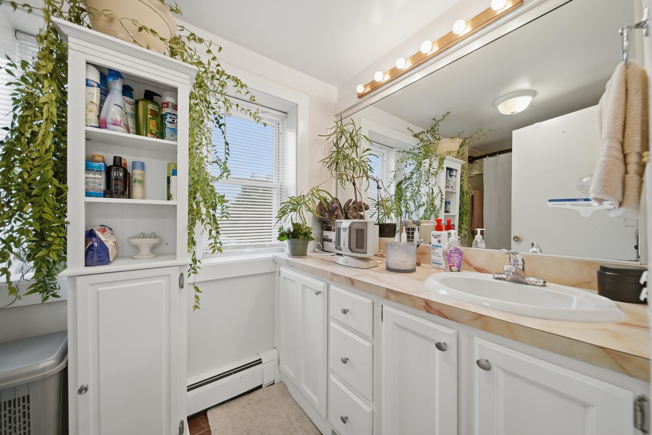 1268 Hanover Street Manchester, NH 03104 - Photo 36 of 45