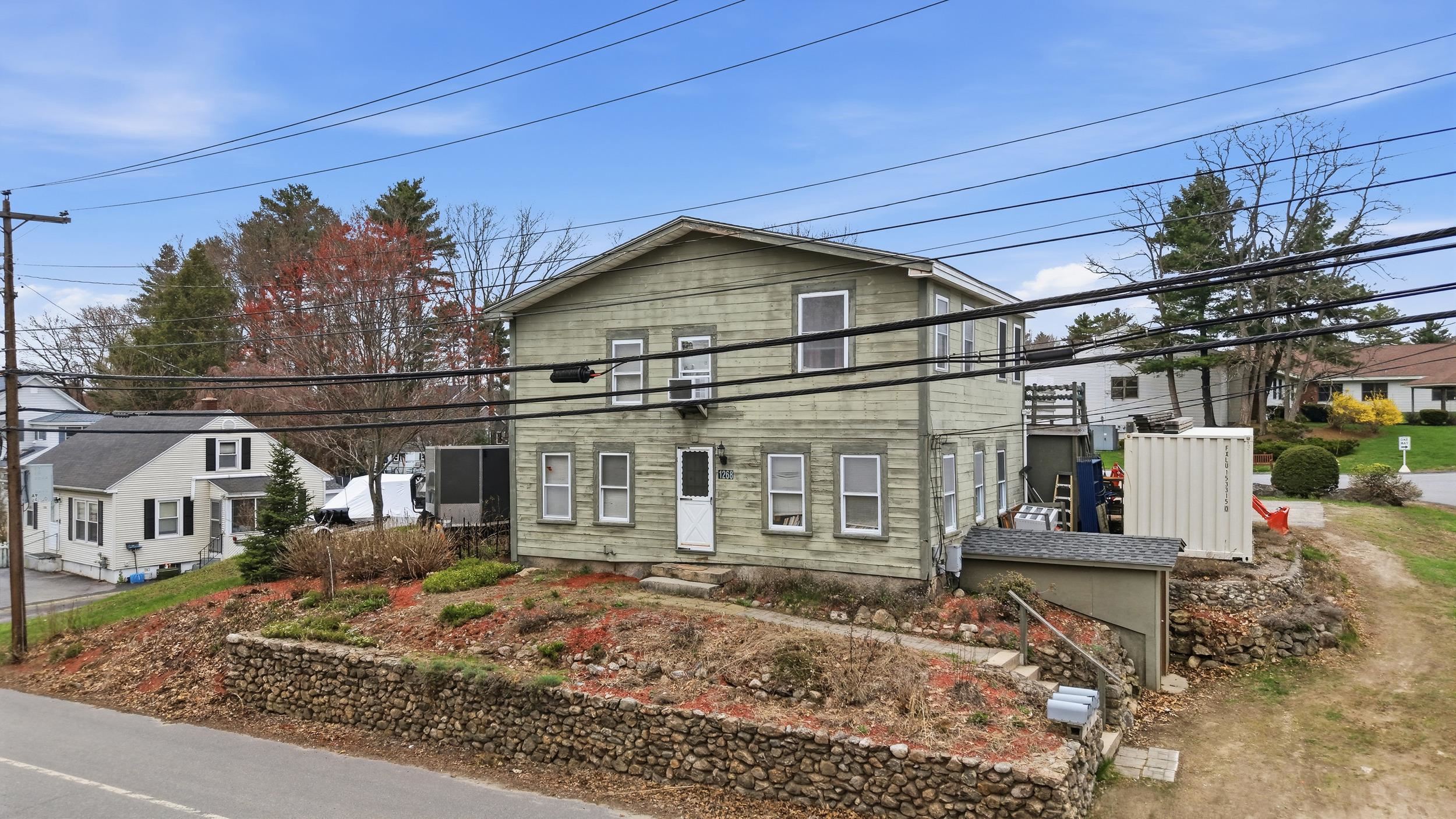 1268 Hanover Street Manchester, NH 03104 - Photo 4 of 45