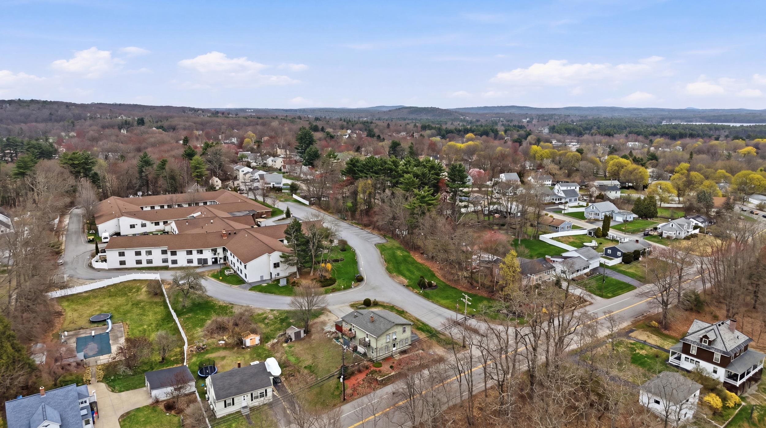 1268 Hanover Street Manchester, NH 03104 - Photo 7 of 45