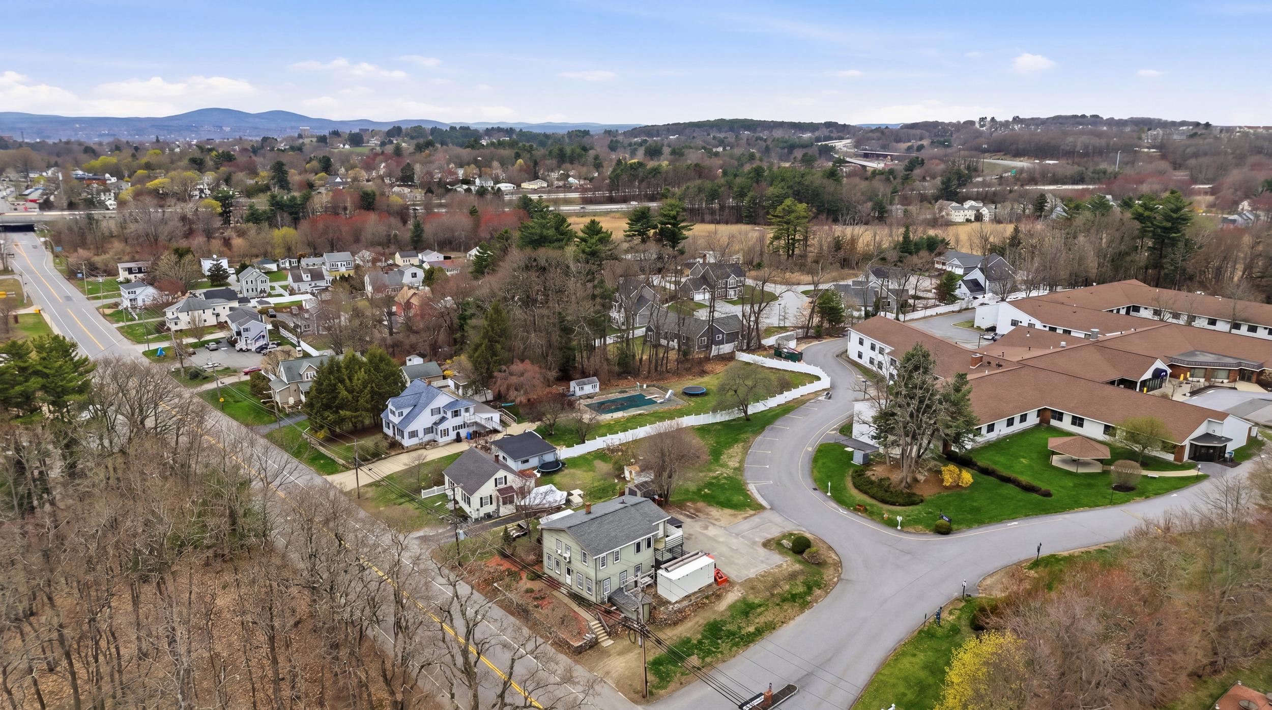 1268 Hanover Street Manchester, NH 03104 - Photo 8 of 45