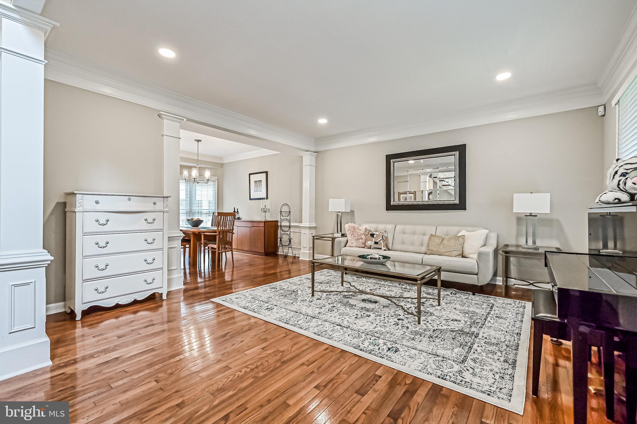 9711 Hidden Valley Road Vienna, VA 22181 - Photo 6 of 62 Gallery Image 6