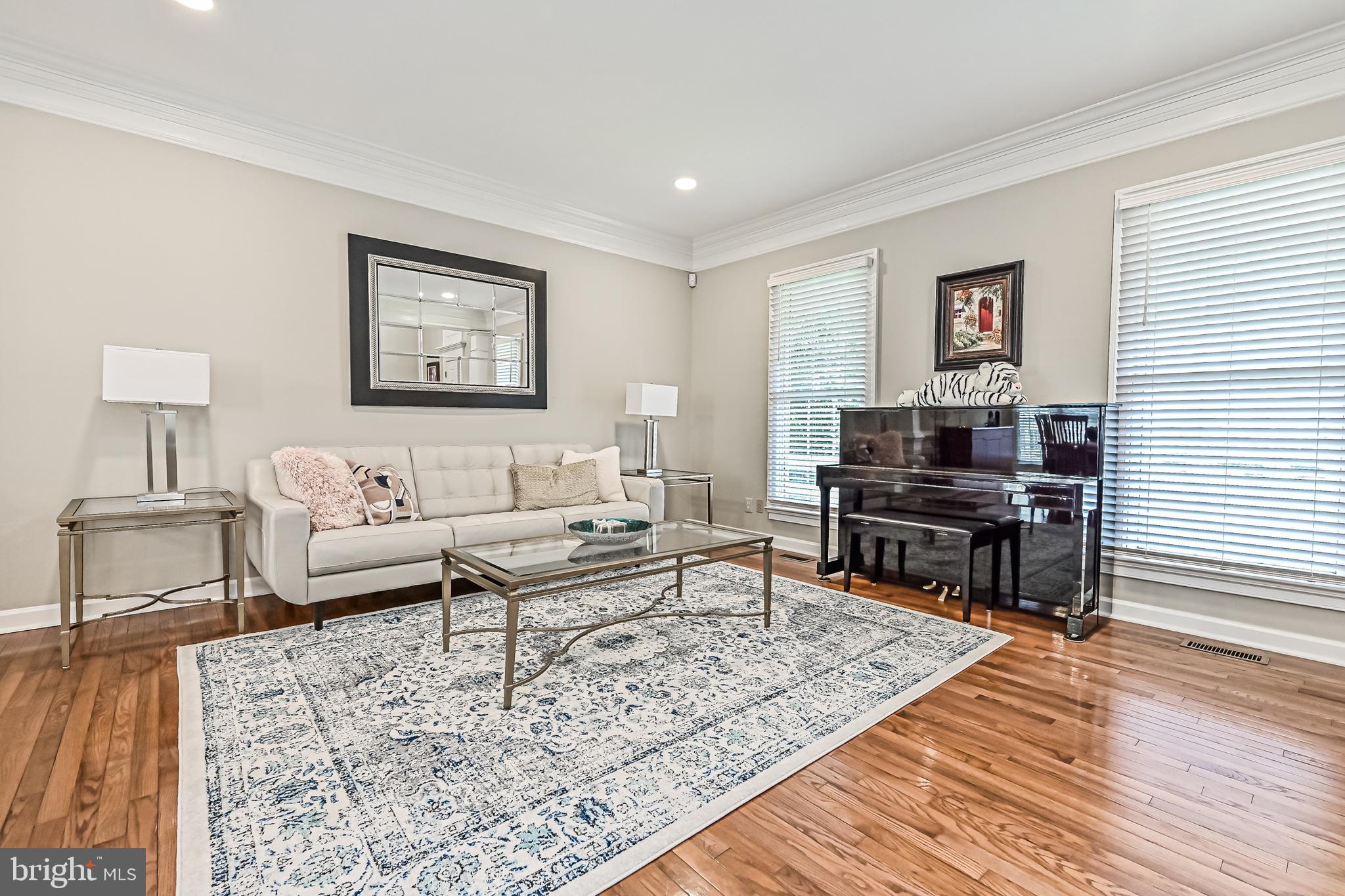 9711 Hidden Valley Road Vienna, VA 22181 - Photo 8 of 62 Gallery Image 8