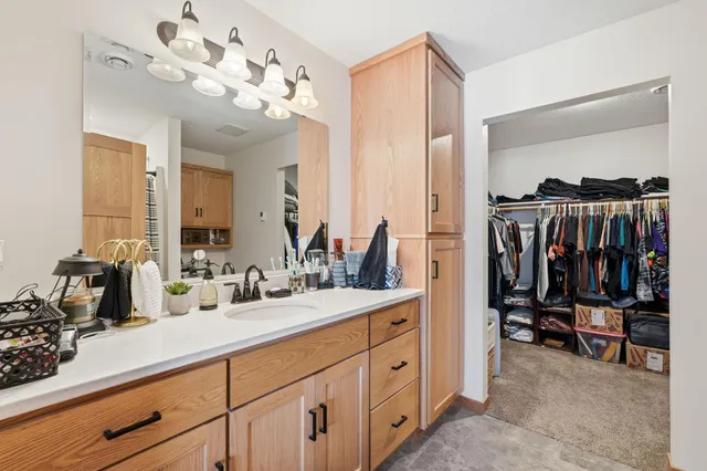 $385,000 | 511 Southfork Circle Southeast, Hutchinson, MN 55350