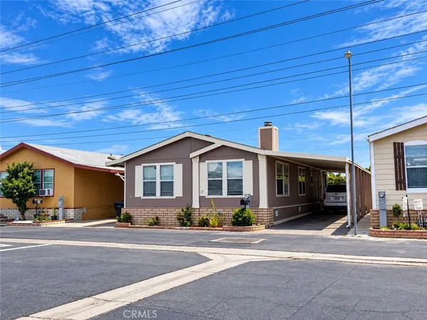 $247,500 | 16600 Downey, Unit 27, Paramount, CA 90723
