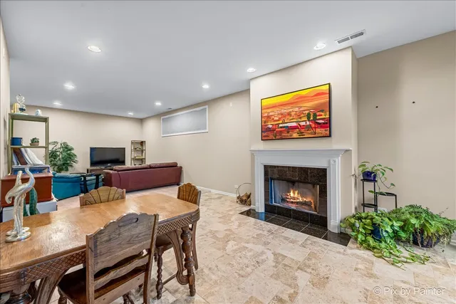 $4,750 | 1753 North Artesian Avenue, Unit 1, Chicago, IL 60647