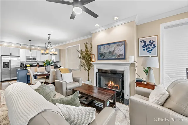 $4,750 | 1753 North Artesian Avenue, Unit 1, Chicago, IL 60647