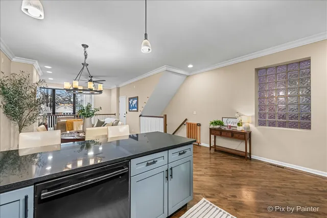 $4,750 | 1753 North Artesian Avenue, Unit 1, Chicago, IL 60647